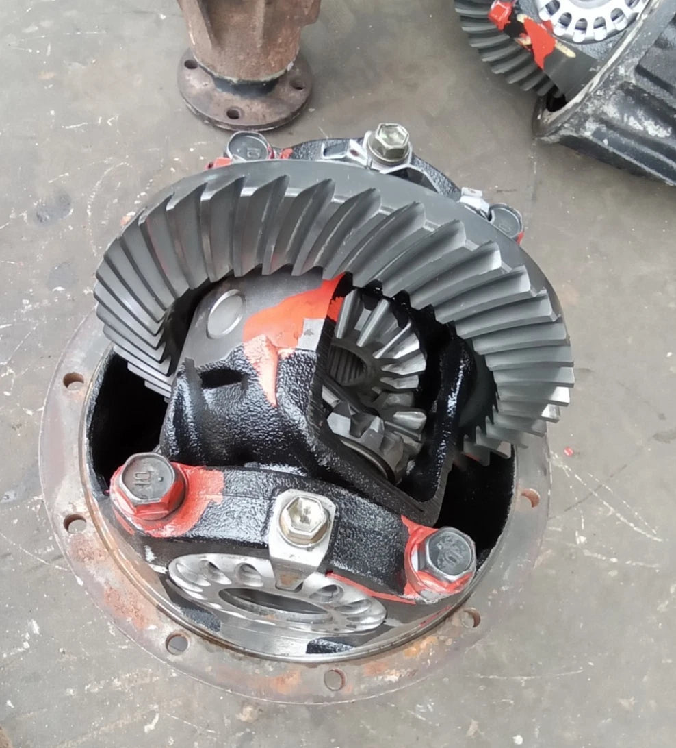 96 97 98 99 TOYOTA TACOMA REAR DIFFERENTIAL AXLE PUMPKIN 3RD THIRD MEMBER 3.58 41110-35260