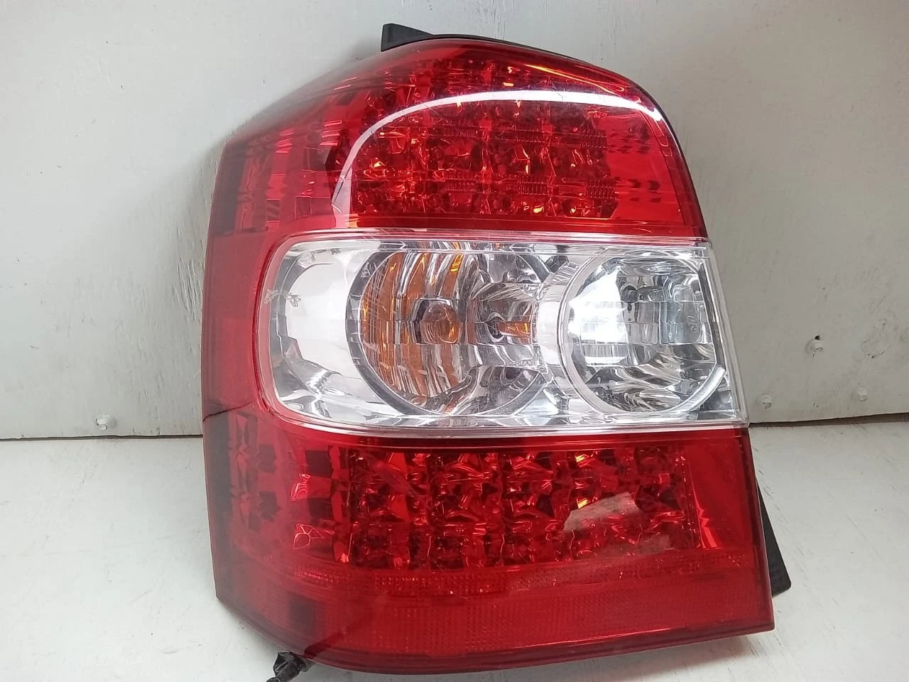 2006-2007 TOYOTA HIGHLANDER HYBRID LIMITED REAR LAMP LEFT DRIVER SIDE 81551-48090, 8155148090, TY1137-U000R