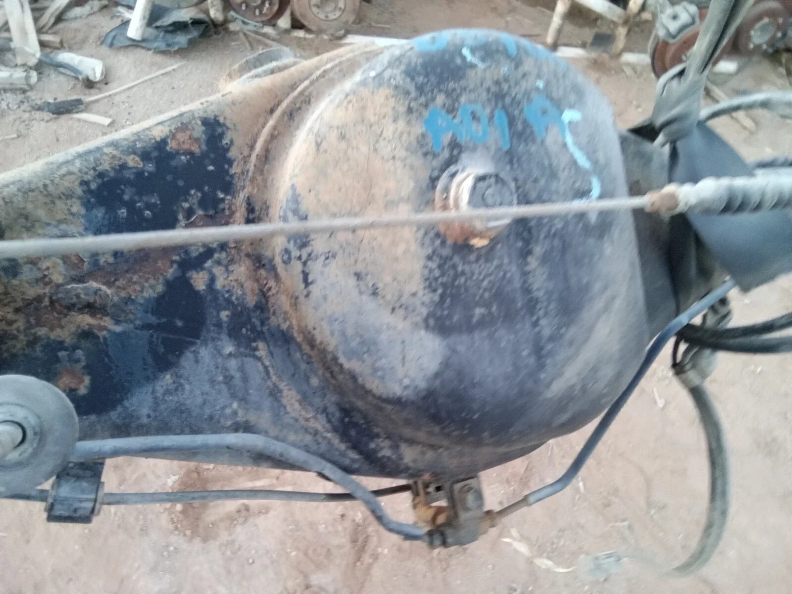 Rear end differential axle for 00-06 Toyota Tundra ACC Cab 4.7L 2WD model A01A