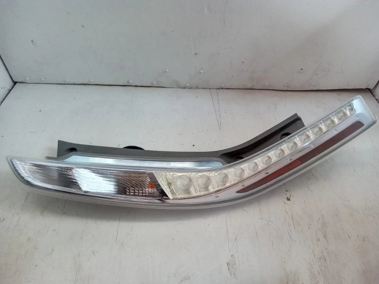 2013-2014 NISSAN LEAF REAR LAMP RIGHT PASSENGER SIDE 26550-3NA3A