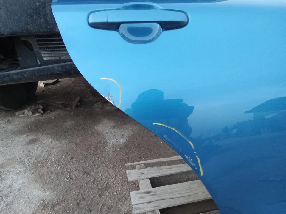 2015 2016 2017 TOYOTA CAMRY REAR RIGHT SIDE DOOR - COLOR 8T7
