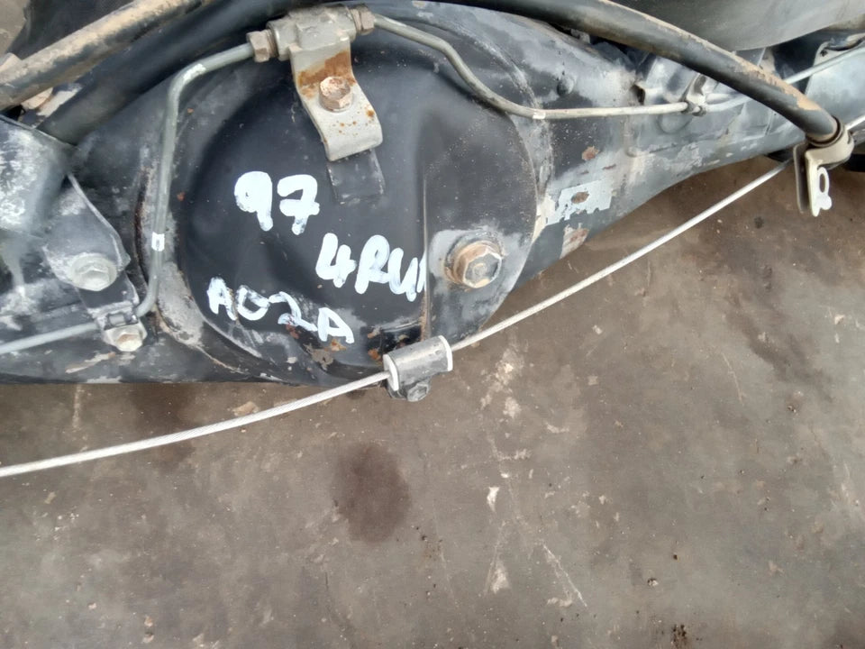 96-02 TOYOTA 4RUNNER REAR END DIFFERENTIAL AXLE CARRIER COMPLETE W/O ABS-A02A
