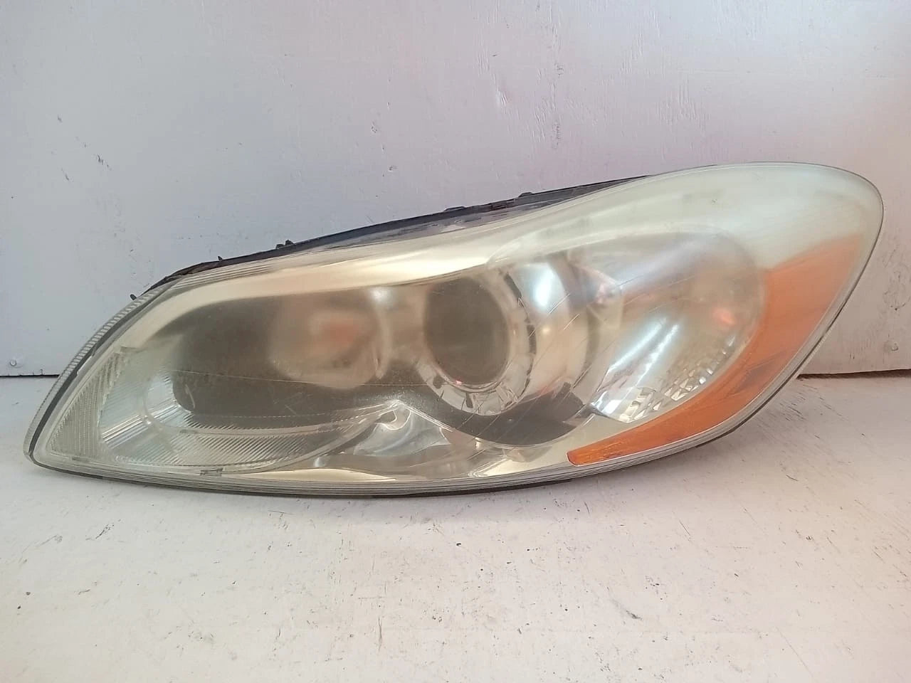 2011 - 2013 VOLVO C30 T5 HEADLIGHT HEADLAMP LEFT DRIVER SIDE - LE08F6184 31214812