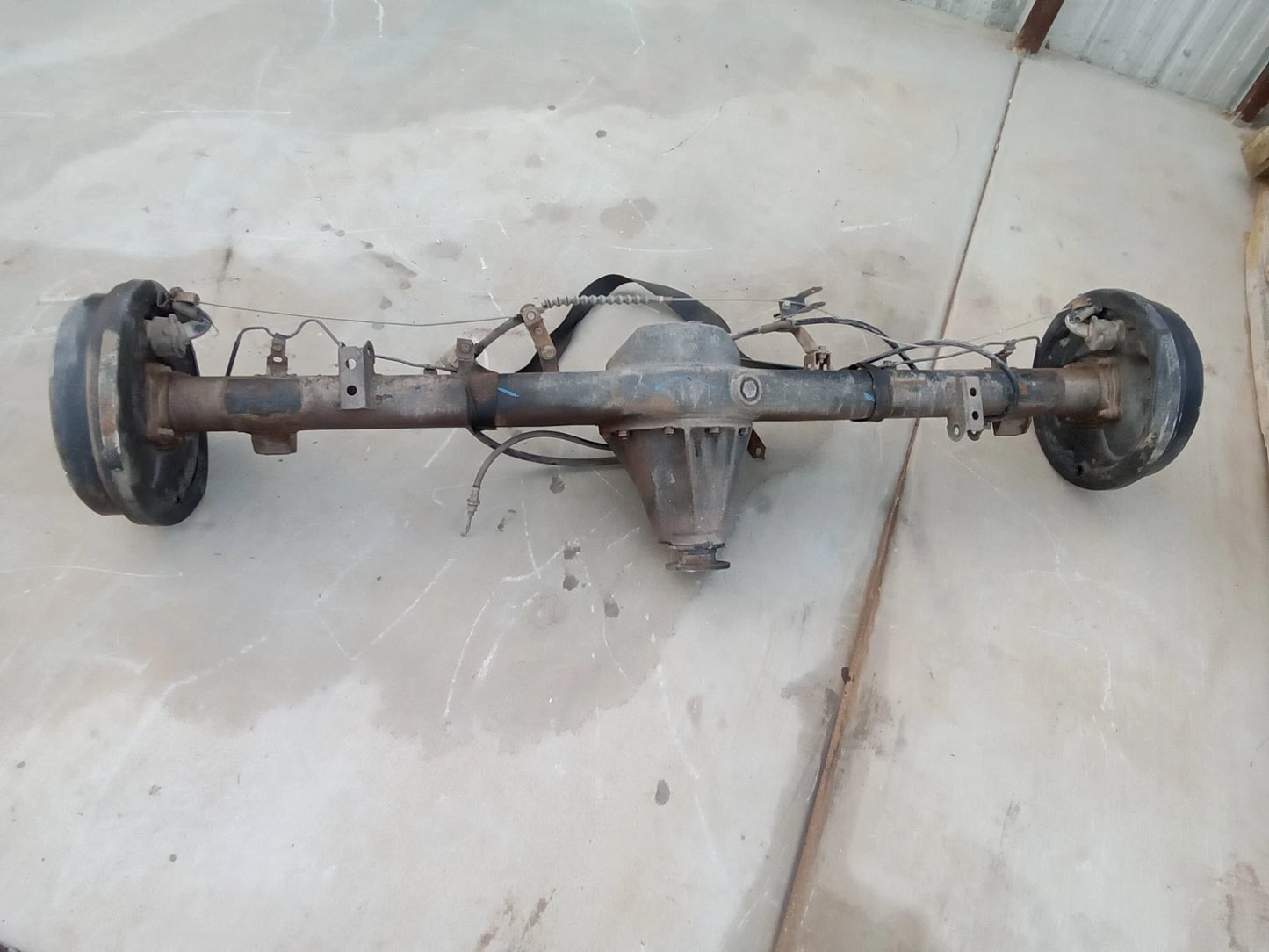 00-06 TOYOTA TUNDRA ACC CAB (1.5 DOORS) 4.7L 4WD 4X4 REAR END DIFFERENTIAL AXLE