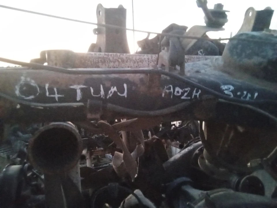 00-04 TOYOTA TUNDRA V6 ACC CAB (1.5 DOORS) REAR END DIFFERENTIAL AXLE 3.4L A02A