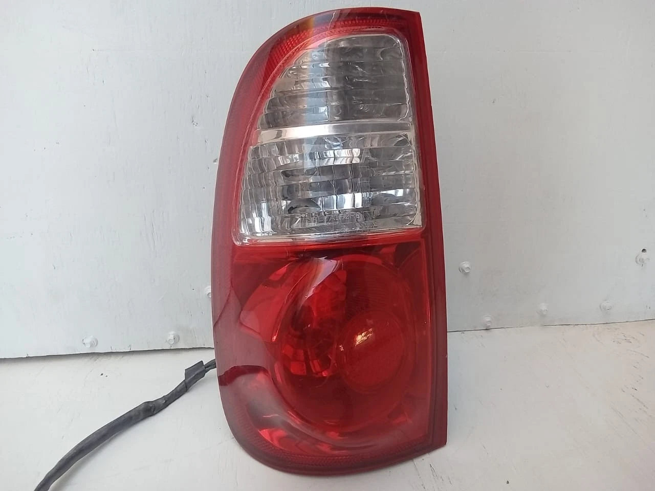 2005-2006 TOYOTA TUNDRA TAIL LIGHT REAR LAMP LEFT DRIVER SIDE ACCESS CAB TY809B000R