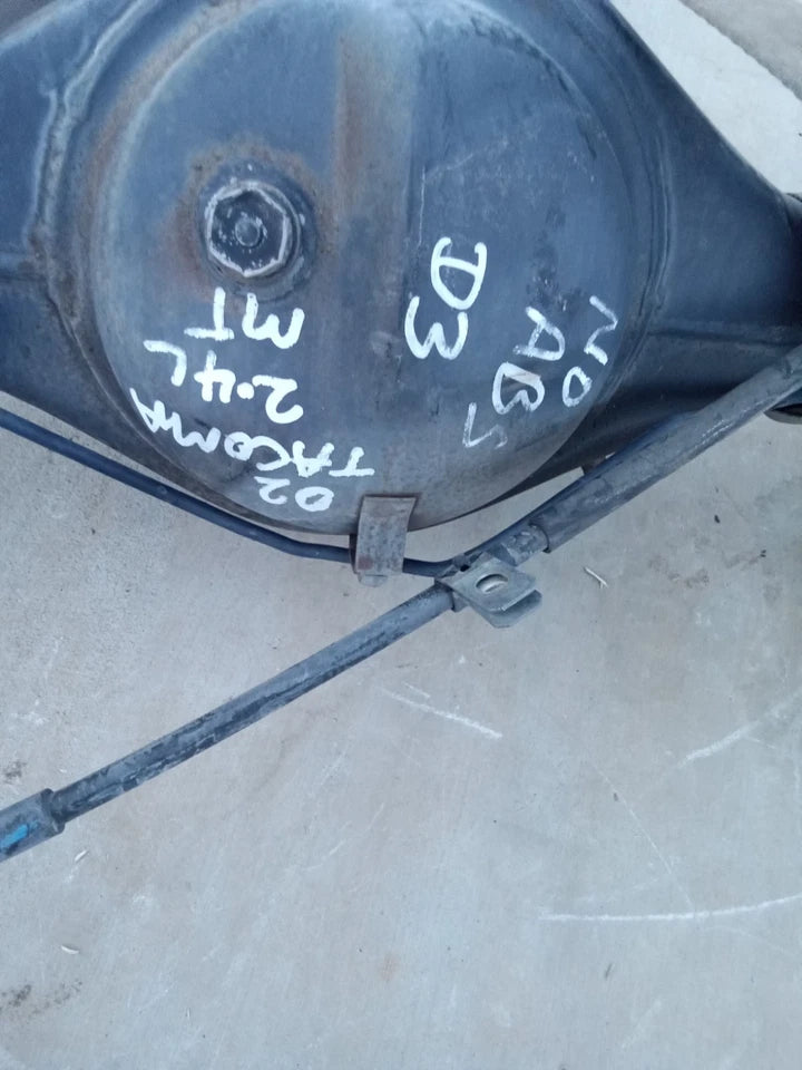 95-04 TOYOTA TACOMA 2.7L 2.4L REAR END DIFFERENTIAL AXLE CARRIER A02A NO ABS