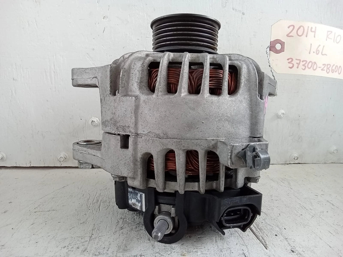 2012-2016 KIA RIO 1.6L ALTERNATOR GENERATOR - 2609780 | 37300-2B600