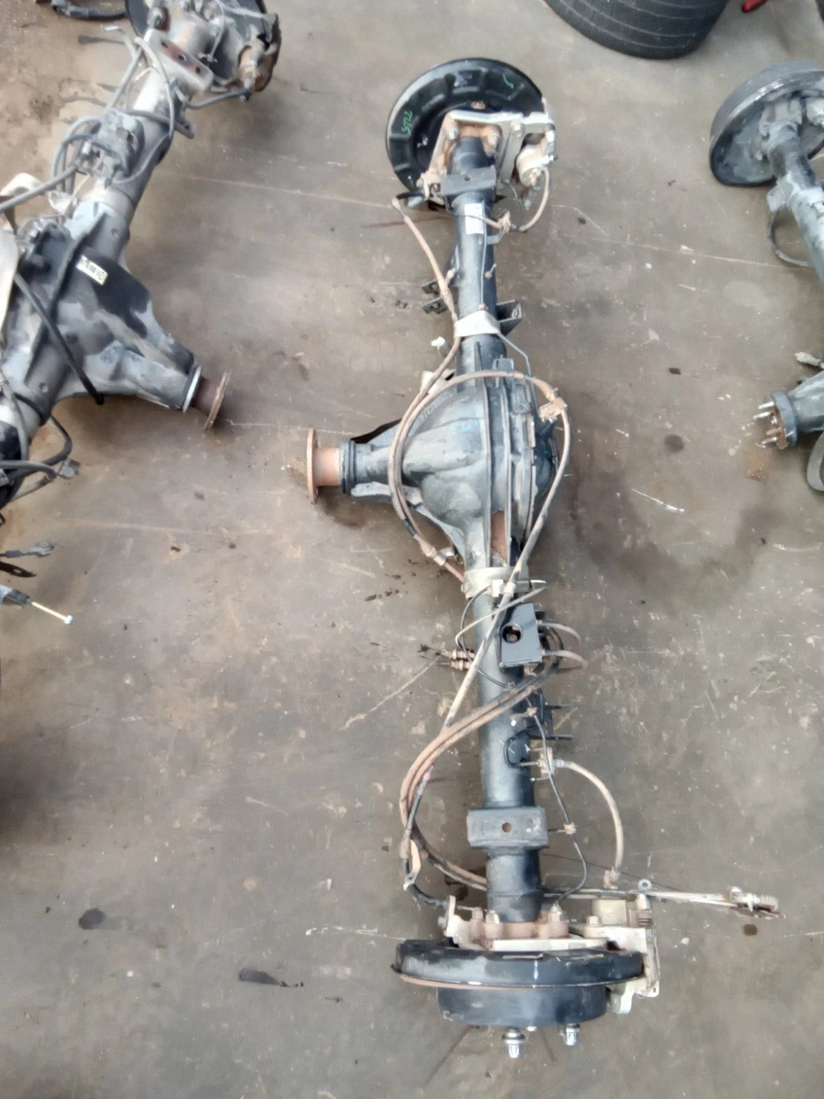 20 21 22 23 24 NISSAN TITAN REAR END DIFFERENTIAL CARRIER AXLE 4WD NON-LOCKING