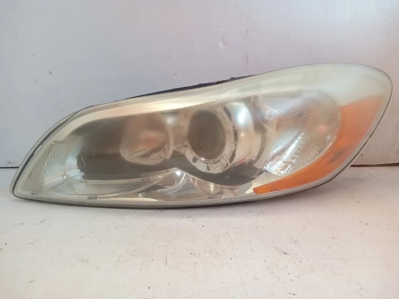 2011 - 2013 VOLVO C30 T5 HEADLIGHT HEADLAMP LEFT DRIVER SIDE - LE08F6184 31214812