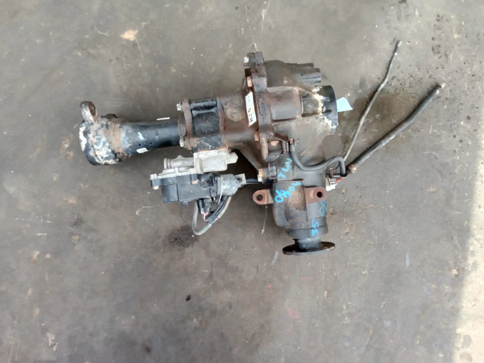 2000-2006 TOYOTA TUNDRA V8 4.7L 4WD FRONT DIFFERENTIAL CARRIER - OEM