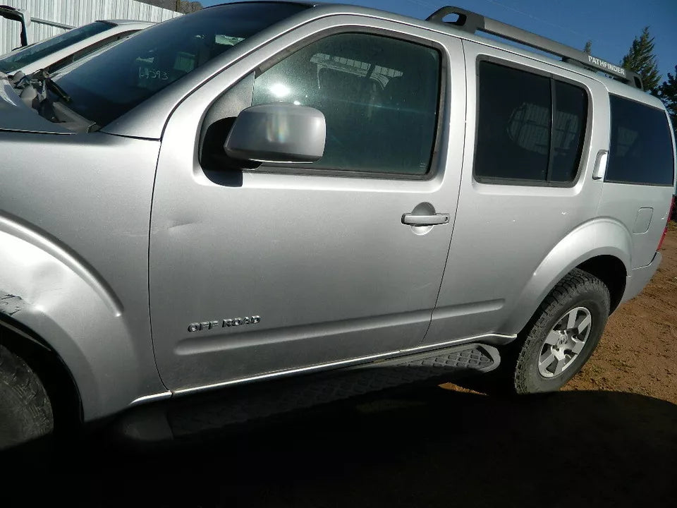 2005 - 2011 NISSAN PATHFINDER REAR LEFT DRIVER DOOR ASSEMBLY GRAY SILVER COLOR