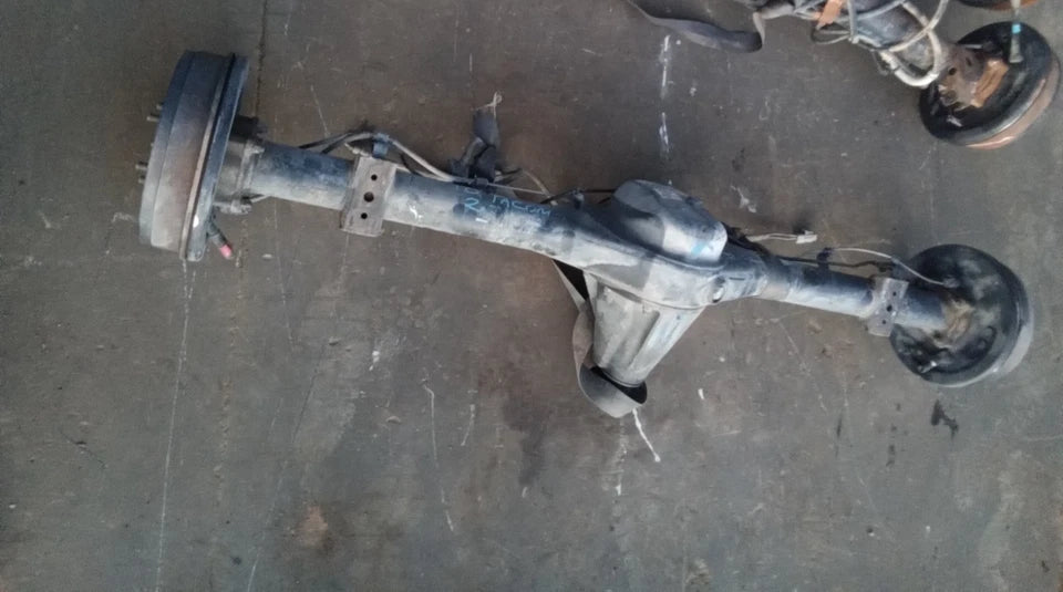 2005- 2015 TOYOTA TACOMA REAR END DIFFERENTIAL CARRIER AXLE W/O LOCKER 5 LUG