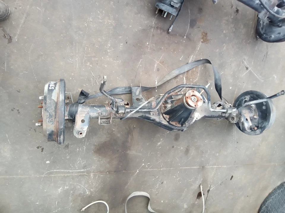 96-02 TOYOTA 4RUNNER REAR END DIFFERENTIAL AXLE CARRIER COMPLETE W/O ABS-A02A
