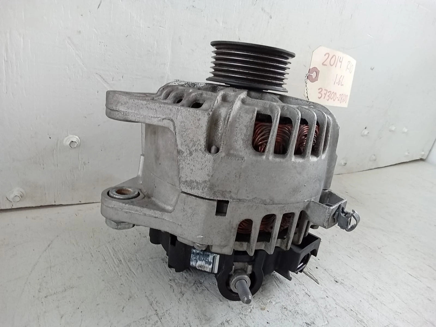 2012-2016 KIA RIO 1.6L ALTERNATOR GENERATOR - 2609780 | 37300-2B600