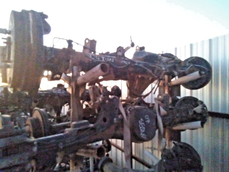 00-04 TOYOTA TUNDRA V6 ACC CAB (1.5 DOORS) REAR END DIFFERENTIAL AXLE 3.4L A02A