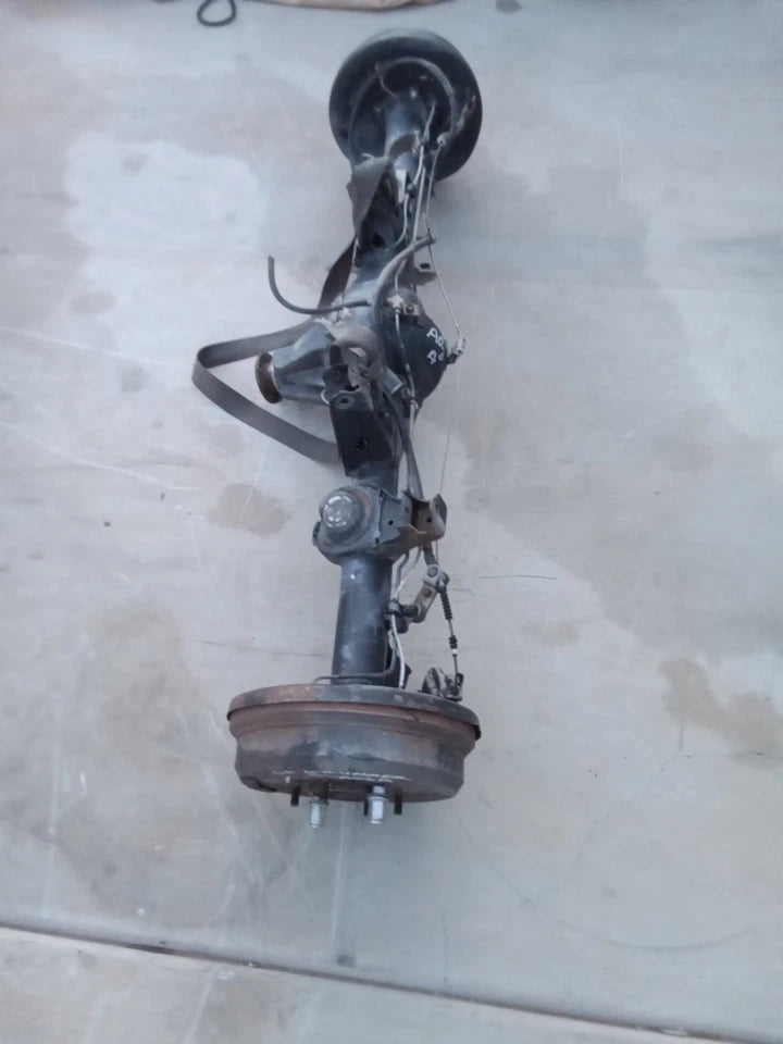 96-02 TOYOTA 4RUNNER REAR END DIFFERENTIAL AXLE CARRIER COMPLETE W/ABS A03A 4.10
