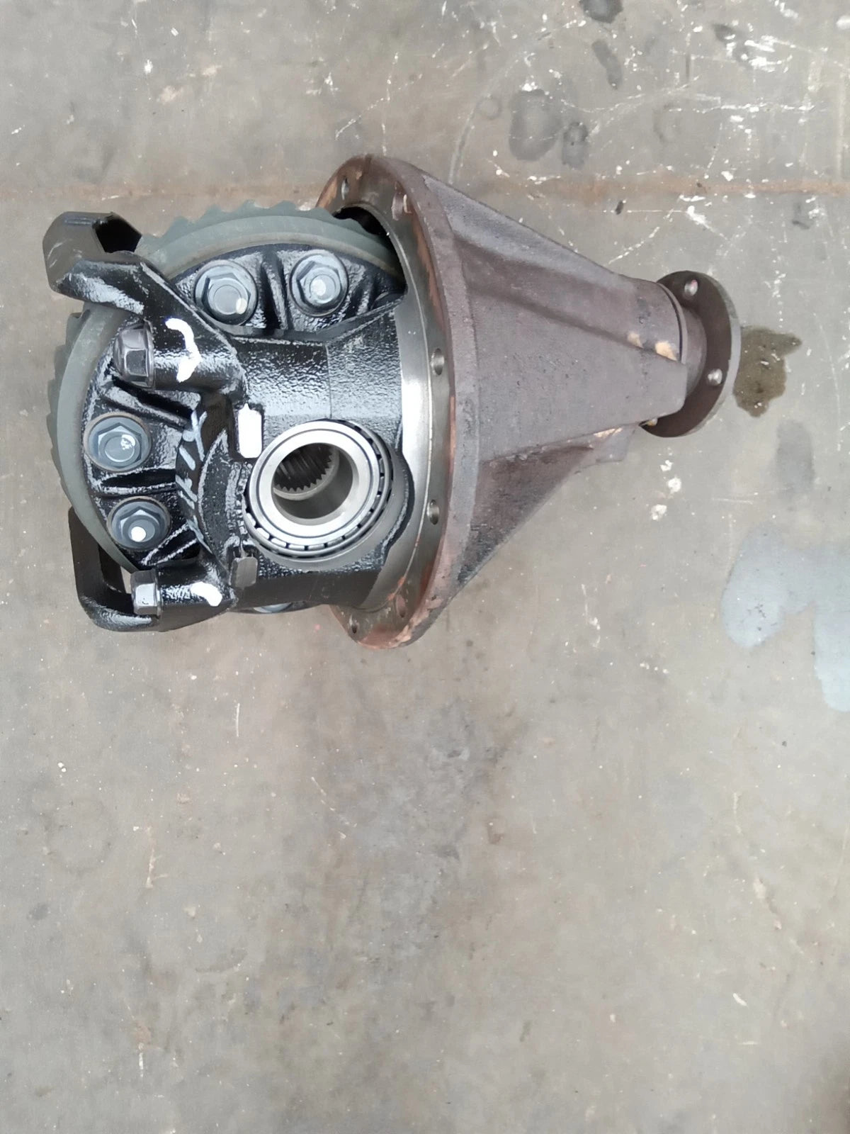 01 -07 TOYOTA SEQUOIA V8 4.7L 4WD REAR DIFFERENTIAL CARRIER 3RD MEMBER 41110-35751