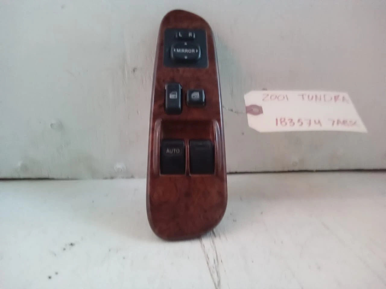 00-06 TOYOTA TUNDRA DRIVER SIDE MASTER POWER WINDOW SWITCH WOOD GRAIN 742020C020