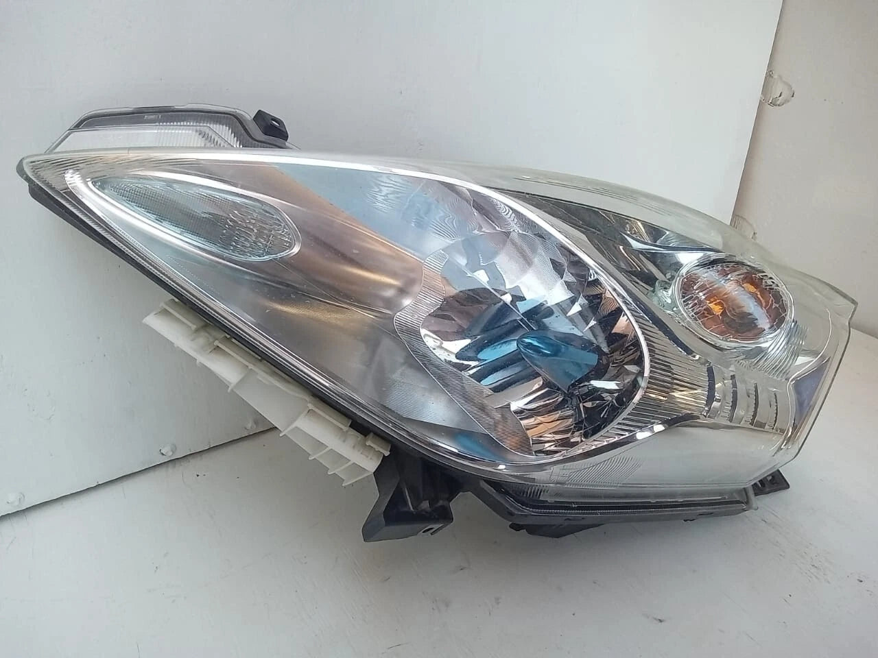 2013 - 2017 NISSAN LEAF HEADLIGHT HEADLAMP LEFT DRIVER SIDE - 260603NF0A
