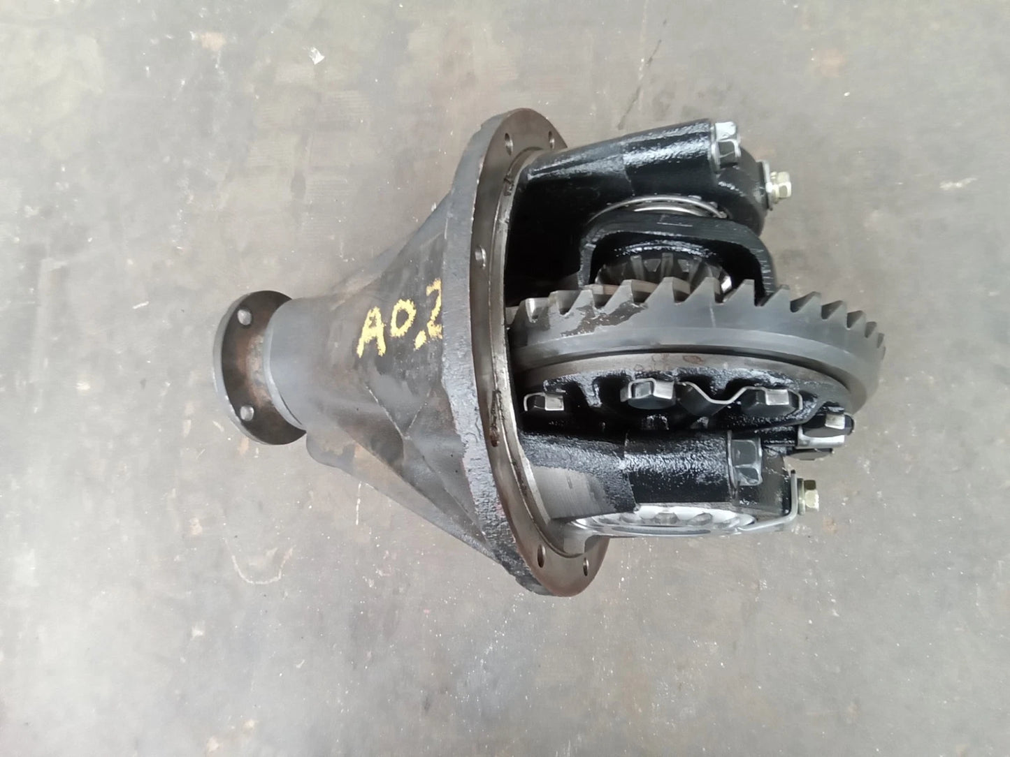 96 - 01 TOYOTA TACOMA REAR DIFFERENTIAL AXLE PUMPKIN 3RD THIRD MEMBER 3.58 41110-35260