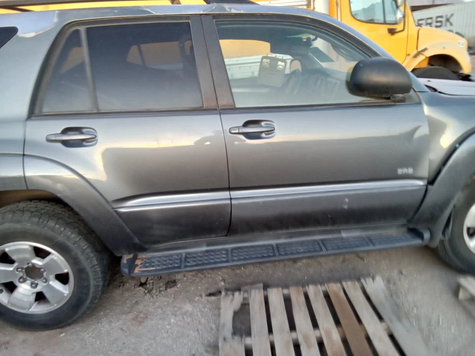 03 04 05 TOYOTA 4RUNNER FRONT AND REAR RIGHT SIDE DOORS DOOR SET(2 DOORS) RH