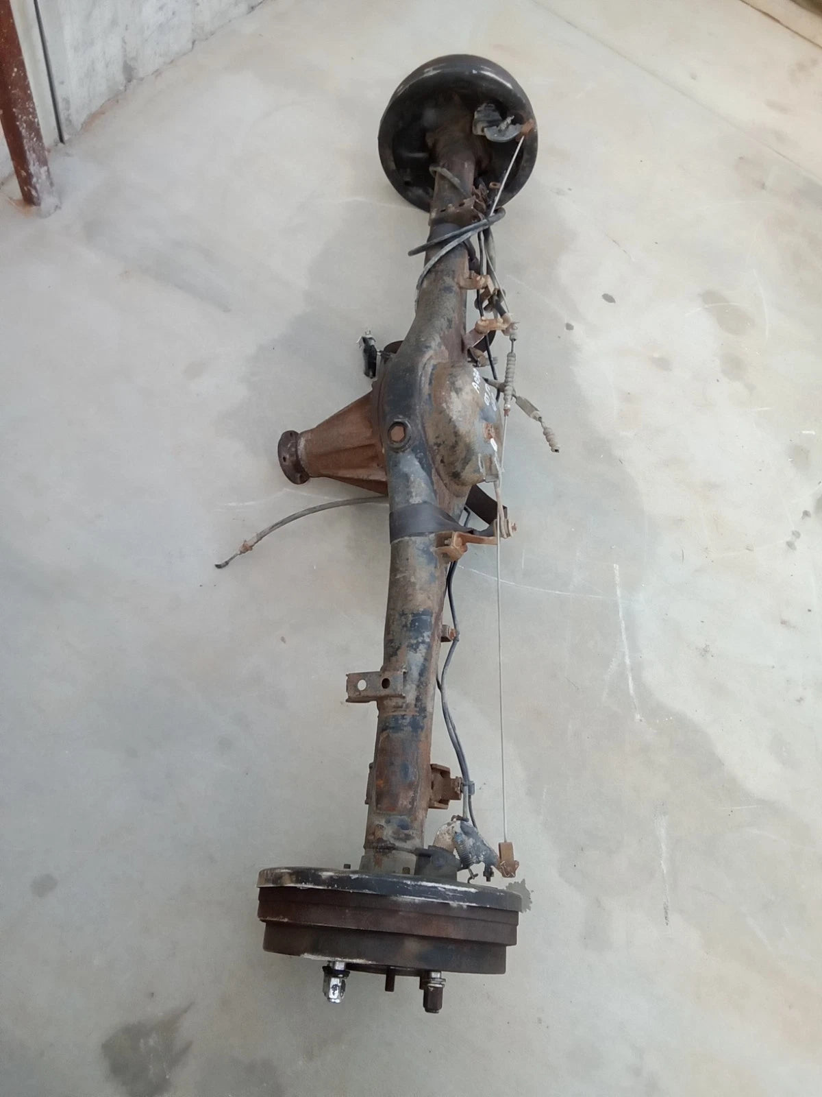 00-06 TOYOTA TUNDRA ACC CAB (1.5 DOORS) 4.7L 4WD 4X4 REAR END DIFFERENTIAL AXLE