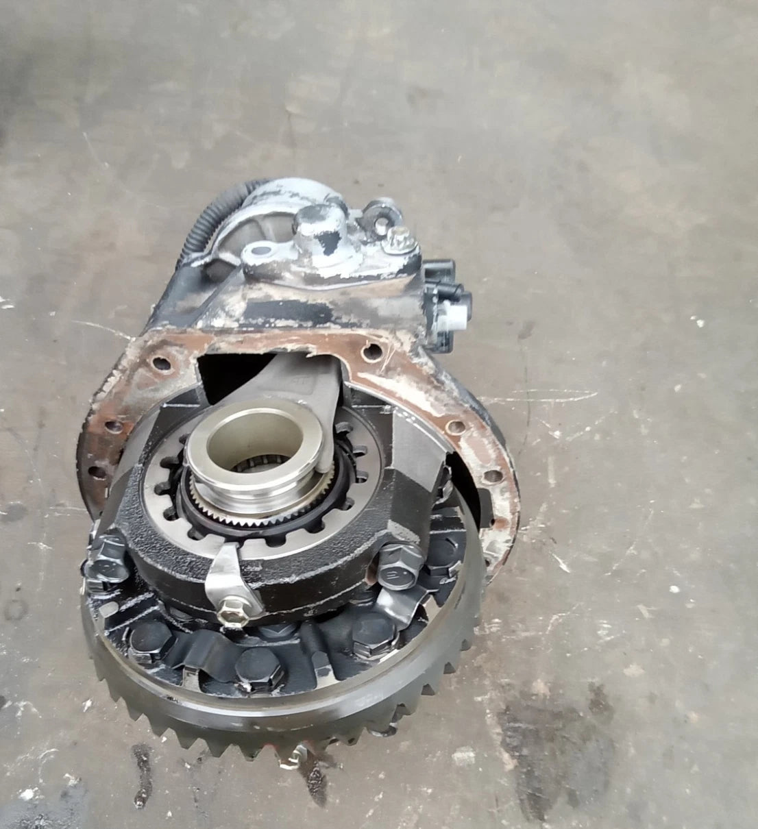 1996- 2002 TOYOTA 4RUNNER REAR DIFFERENTIAL CARRIER PUMPKIN 6CYL 3.4L W/ LOCKER 440-58736C