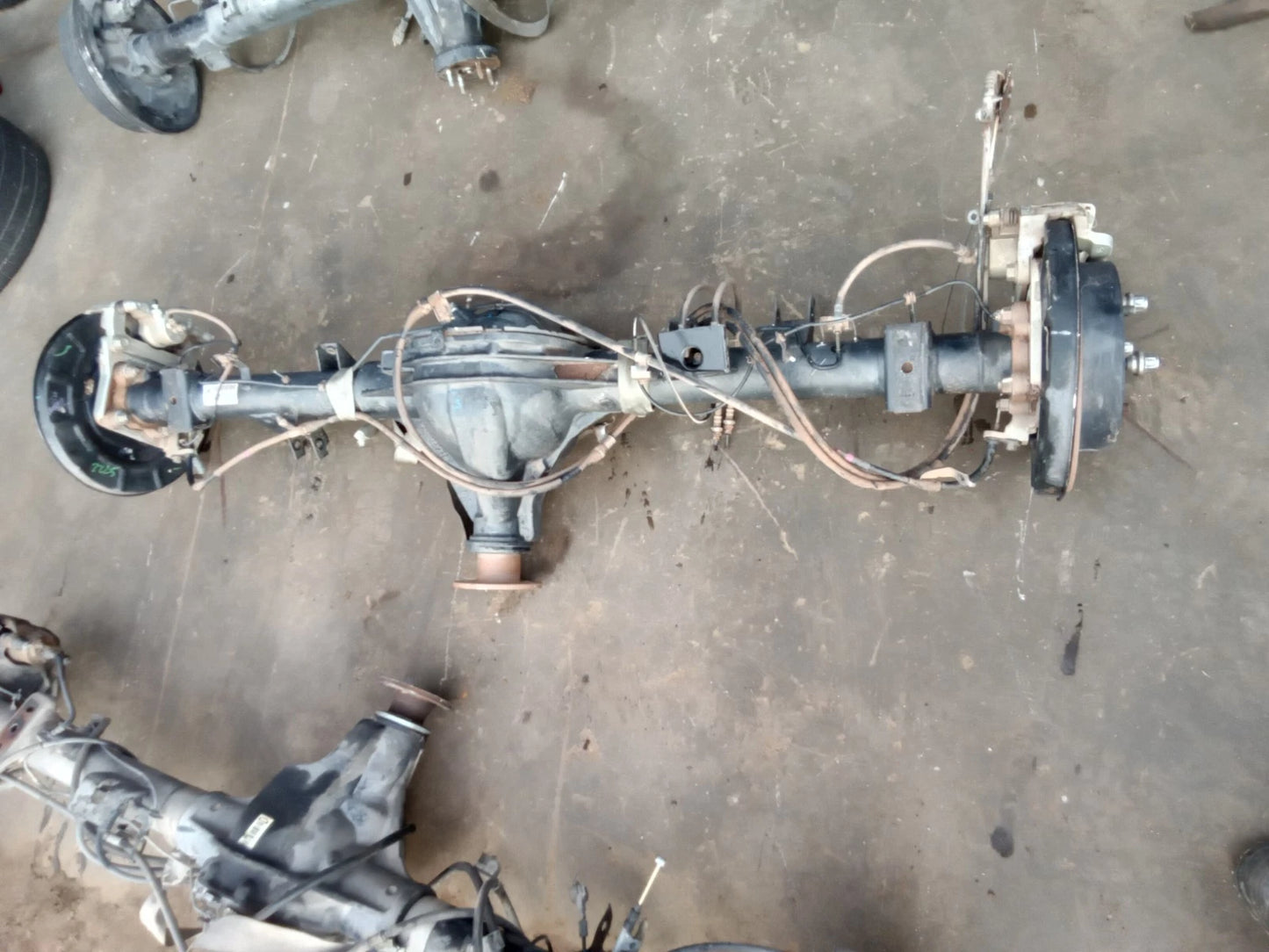 20 21 22 23 24 NISSAN TITAN REAR END DIFFERENTIAL CARRIER AXLE 4WD NON-LOCKING