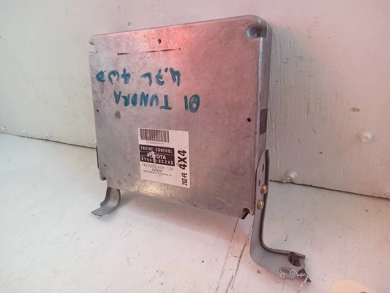 01-02 TOYOTA TUNDRA 4.7L 4WD ENGINE COMPUTER CONTROL MODULE ECU ECM 89661-0C240