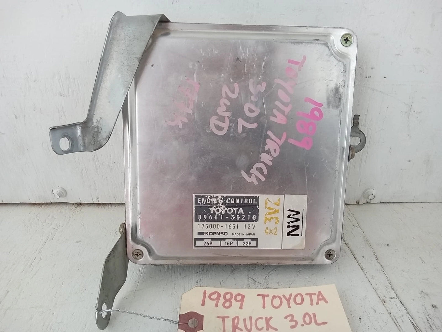 1989 TOYOTA PICKUP TRUCK 3.0L ENGINE COMPUTER CONTROL MODULE ECU ECM 89661-35210