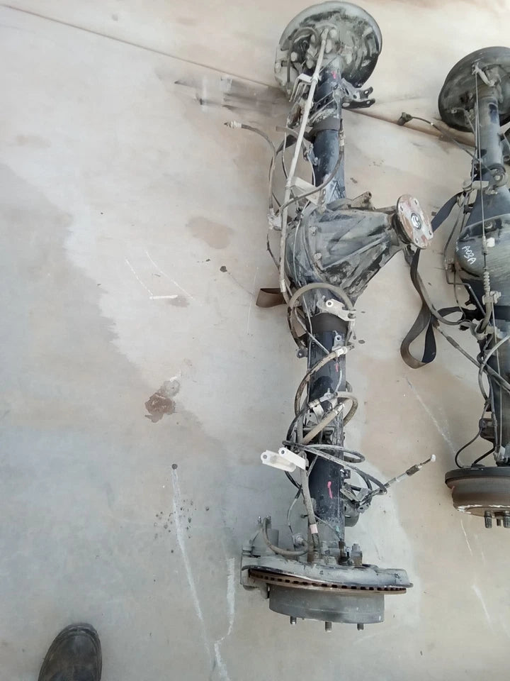 07- 20 TOYOTA TUNDRA REAR END DIFFERENTIAL AXLE CARRIER 4.6L 4.7L V8 A03A 3.91