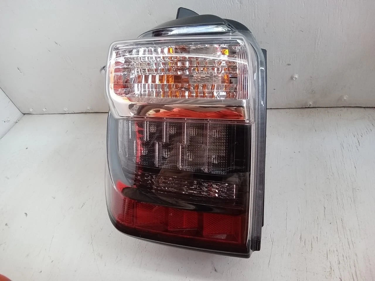 2014-2022 TOYOTA 4RUNNER REAR LAMP LEFT DRIVER SIDE - OEM 8156135392