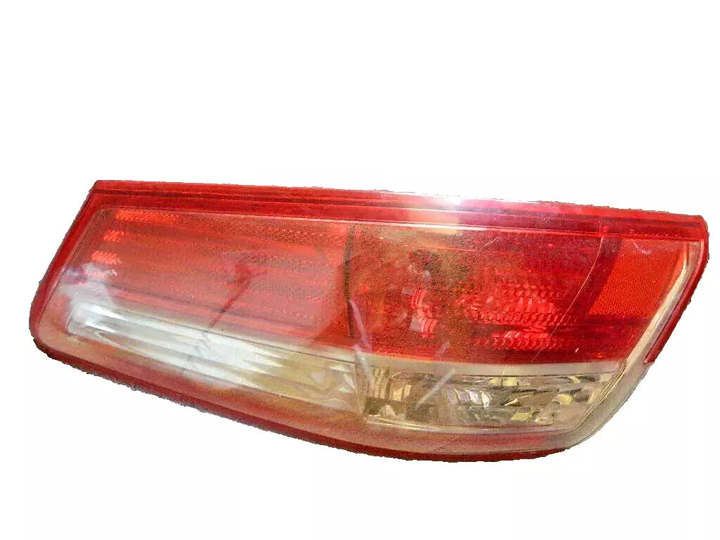 2007-2009 TOYOTA CAMRY TAIL LIGHT ASSEMBLY RIGHT PASSENGER SIDE - OEM WITH BULBS